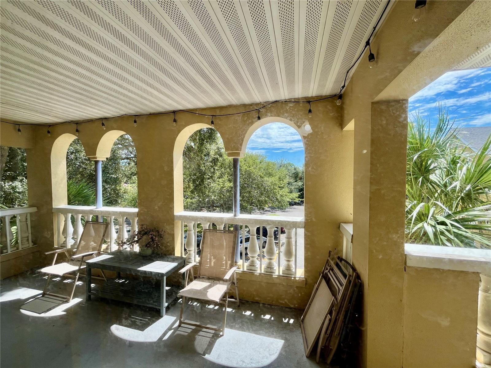 ON TOP OF THE WORLD - Residential