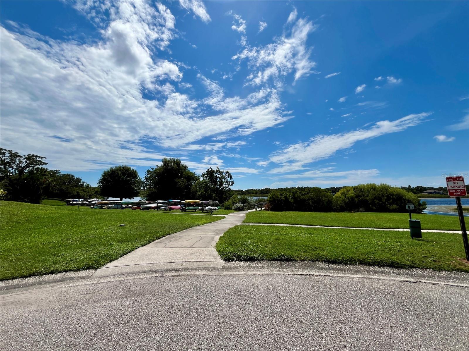 ON TOP OF THE WORLD - Residential