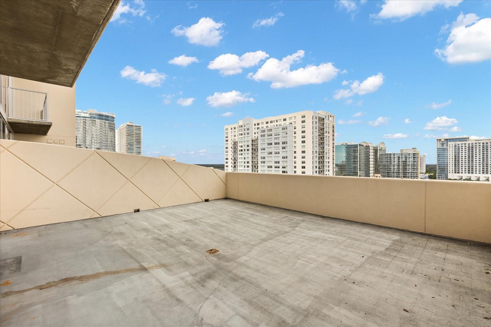 SOLAIRE/PLAZA CONDO - Residential