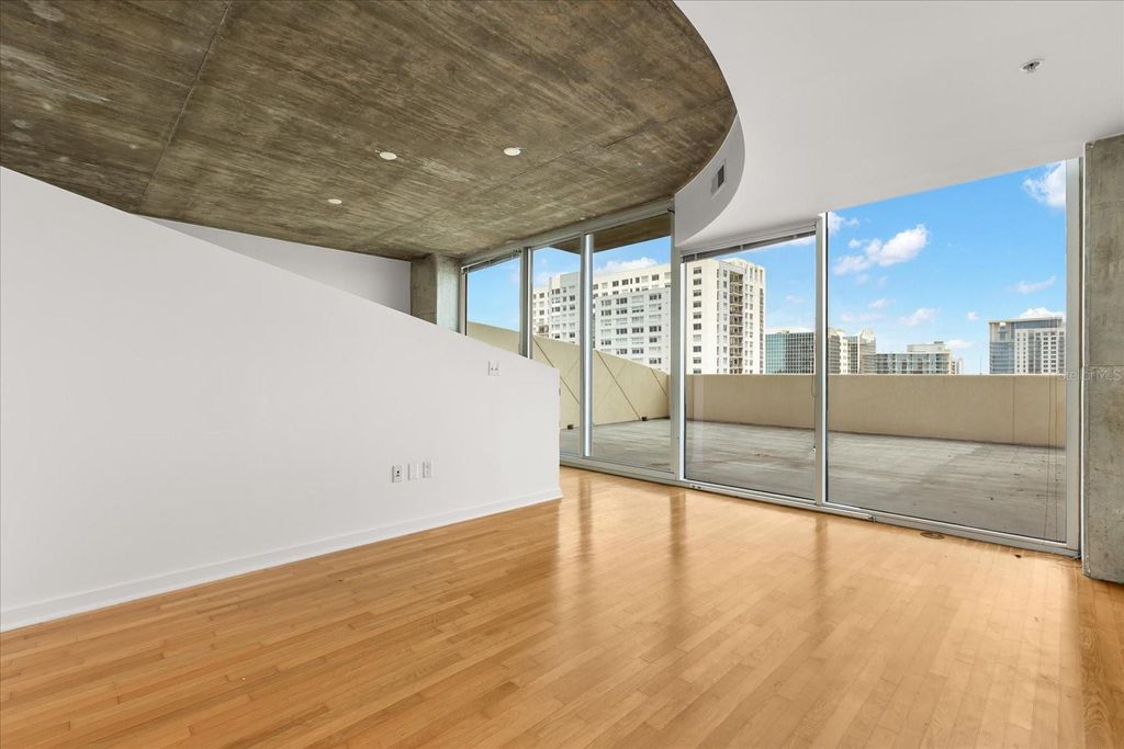 Photo of 155 S Court Avenue #1011, Orlando, FL 32801 (MLS # O6377142)