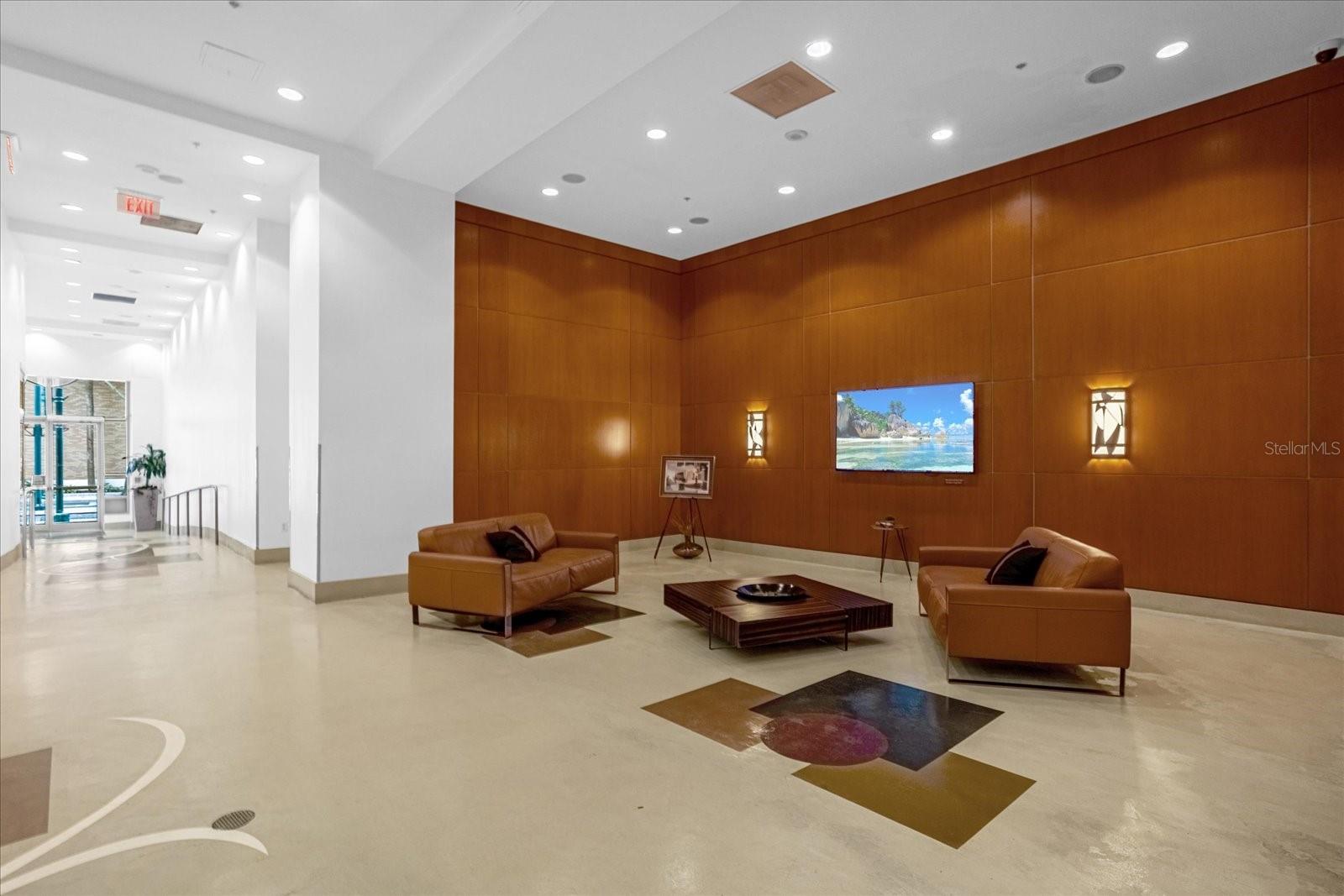 SOLAIRE/PLAZA CONDO - Residential