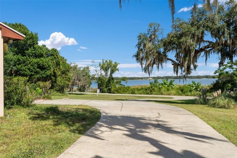 Tiny photo for 8943 Silver Lake Drive, Leesburg, FL 34788 (MLS # TB8553526)
