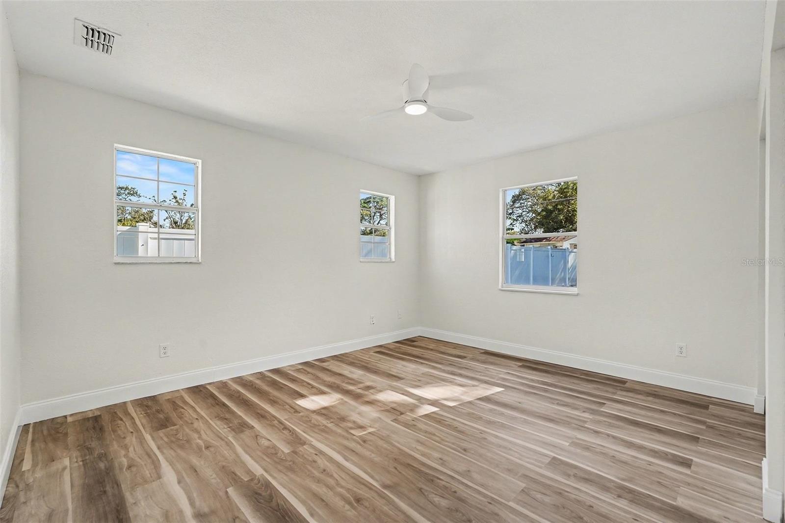 LAKEWOOD ESTATES SEC D - Residential