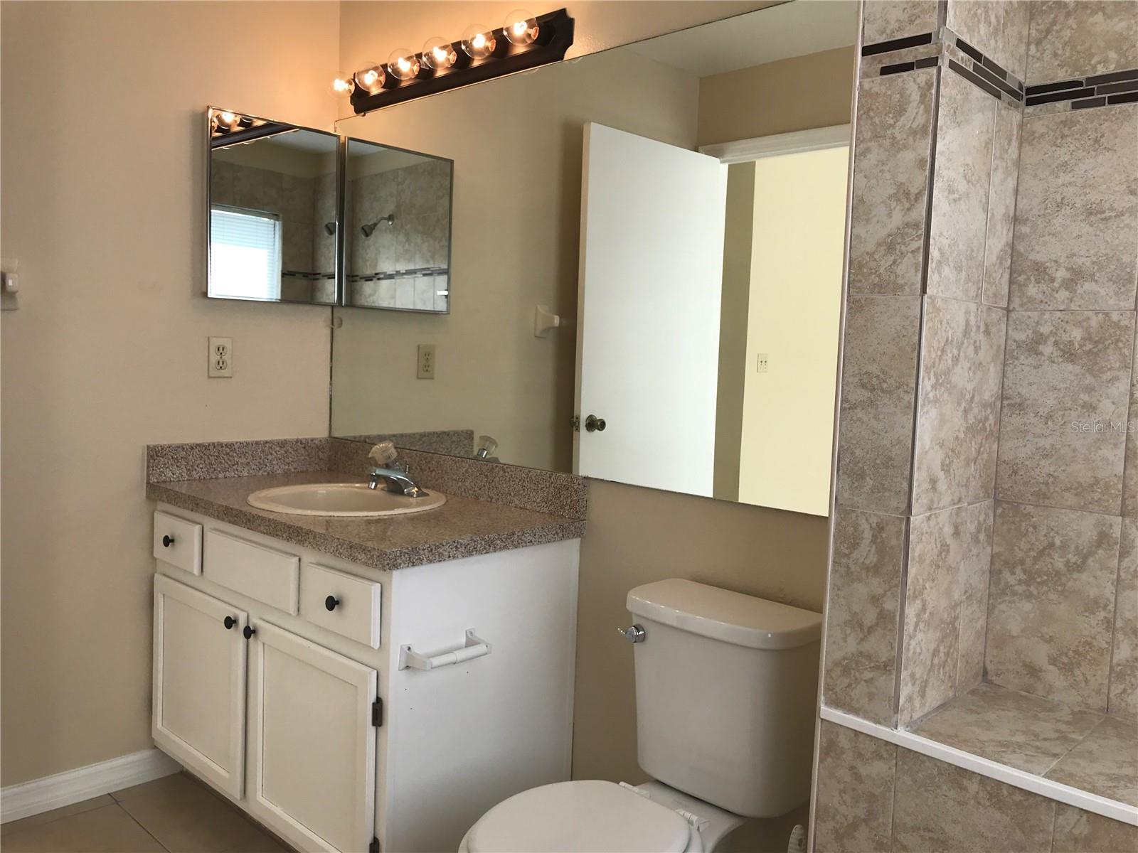 SOUTHCHASE - Residential