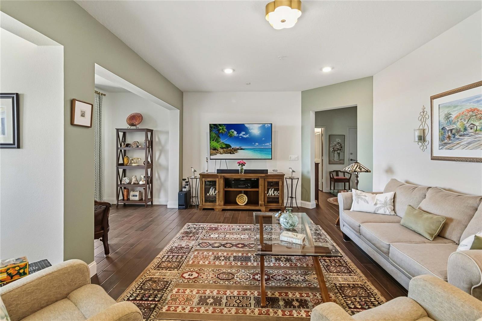 GATHERINGS/LK NONA IV BLDG 4 - Residential