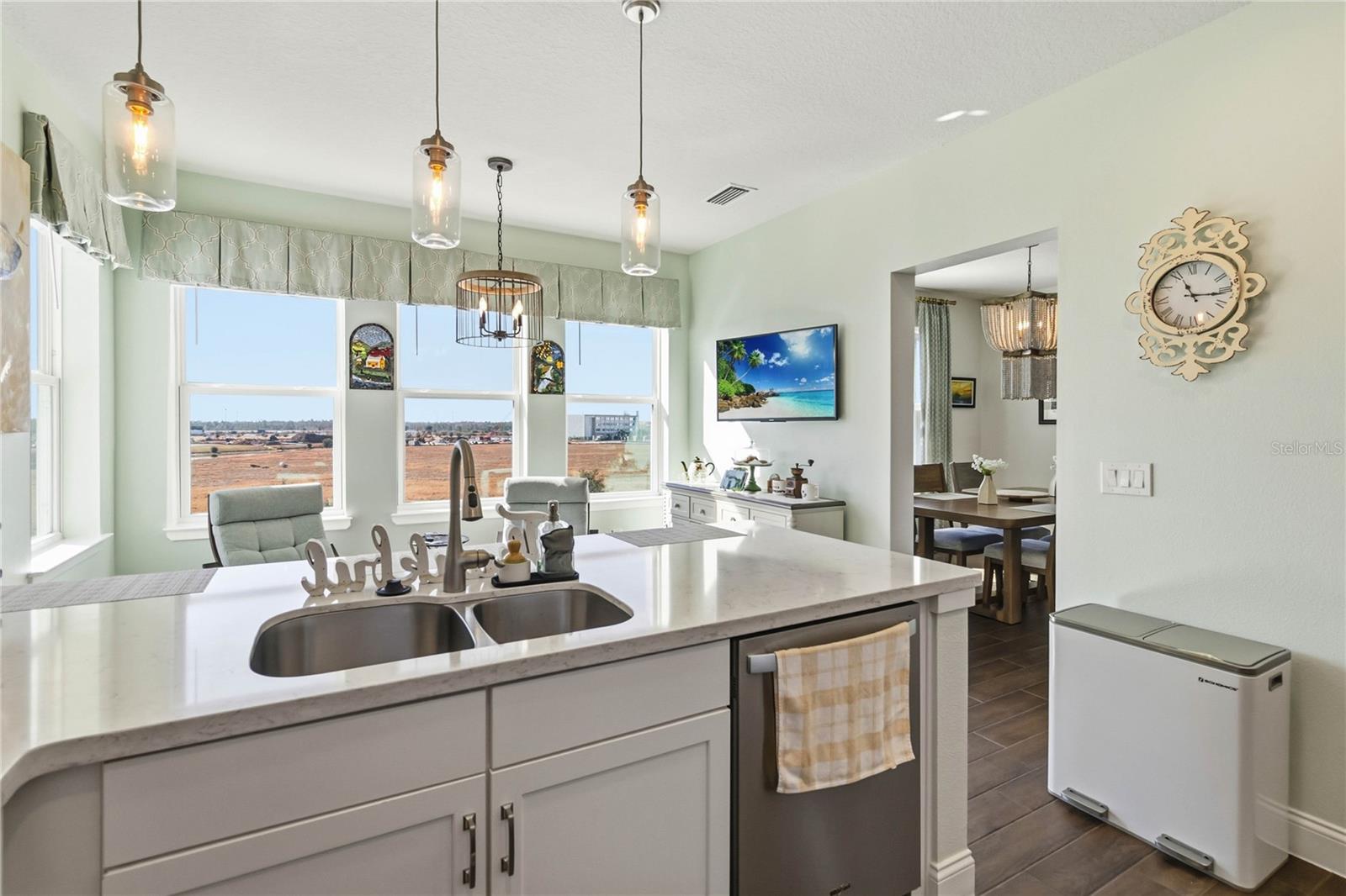 GATHERINGS/LK NONA IV BLDG 4 - Residential