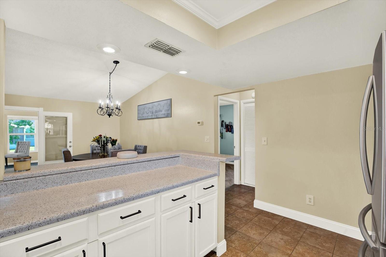 LAKES UNIT II PH I SEC I THE - Residential