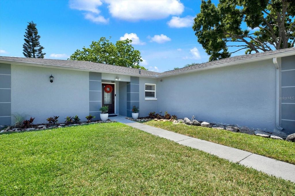 Photo of 10562 41st Court N, Clearwater, FL 33762 (MLS # TB8499180)