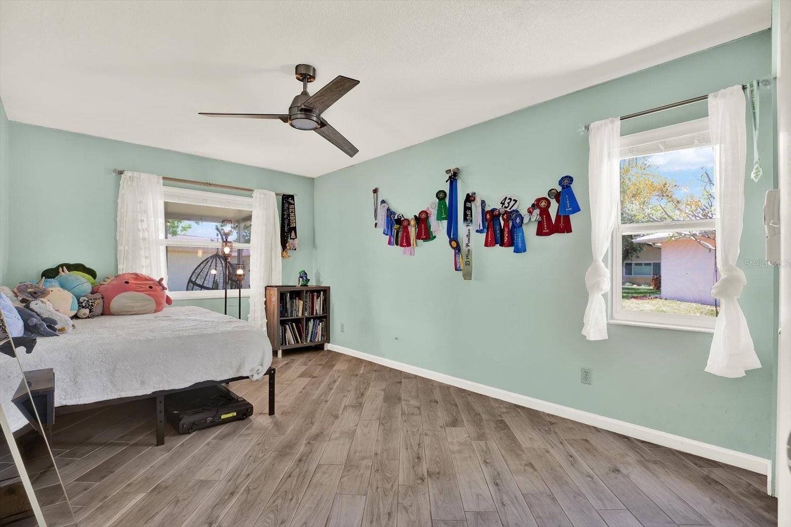 LAKES UNIT II PH I SEC I THE - Residential