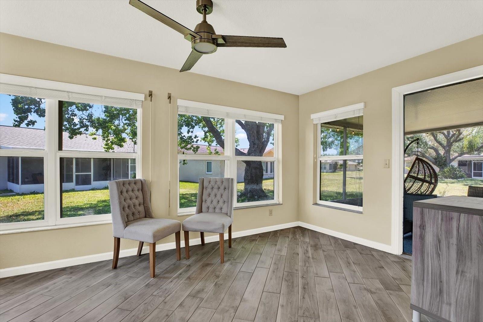 LAKES UNIT II PH I SEC I THE - Residential