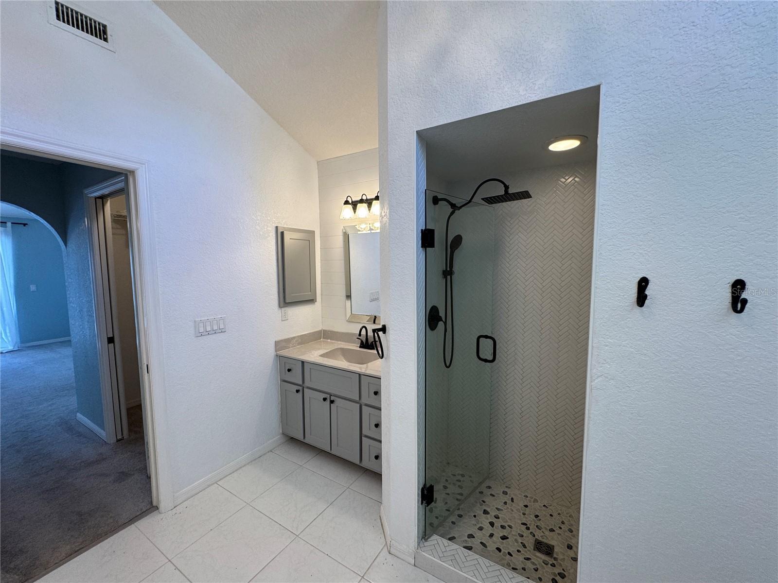 PORT CHARLOTTE SUB 04 - Residential Lease