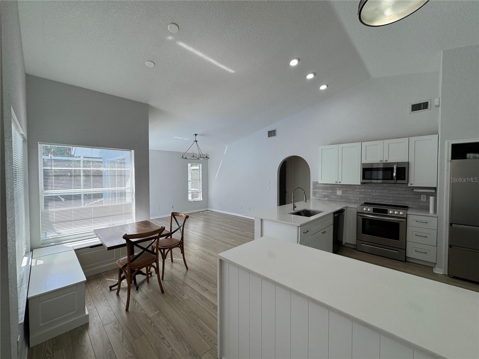 PORT CHARLOTTE SUB 04 - Residential Lease