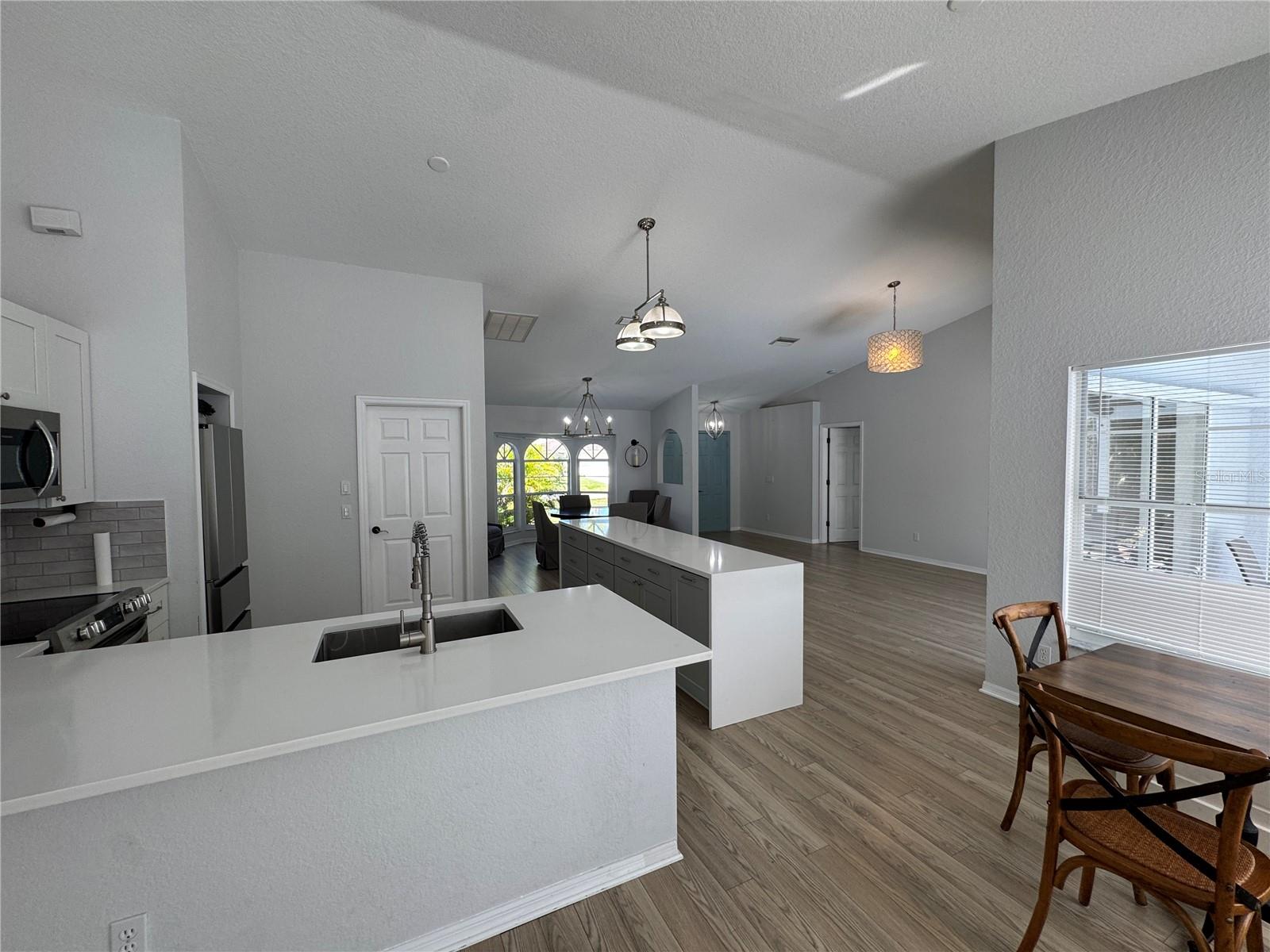 PORT CHARLOTTE SUB 04 - Residential Lease