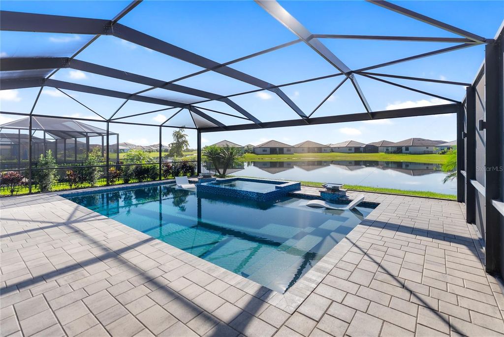 Photo of 5333 Coral Reef Way, Bradenton, FL 34211 (MLS # A4652301)