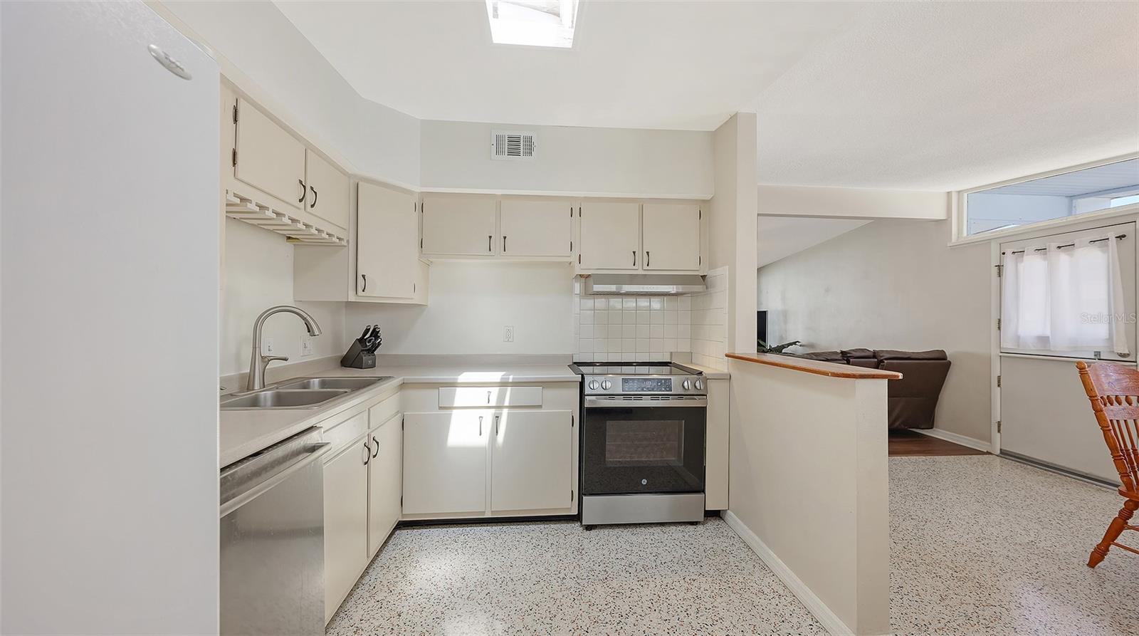 BAYSHORE GARDENS SEC 12 - Residential