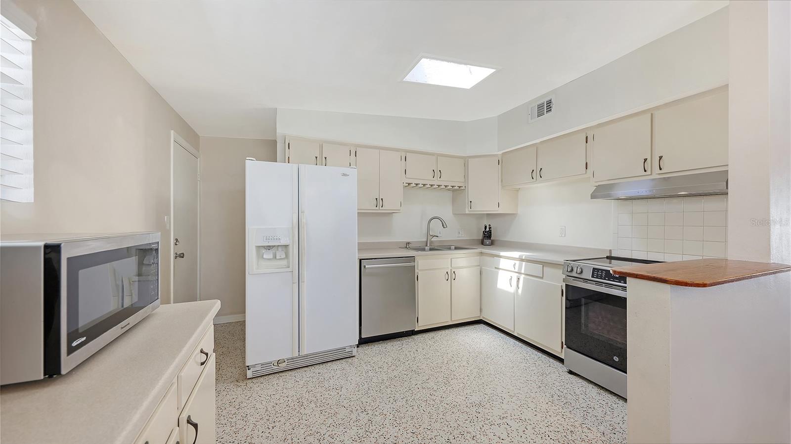 BAYSHORE GARDENS SEC 12 - Residential