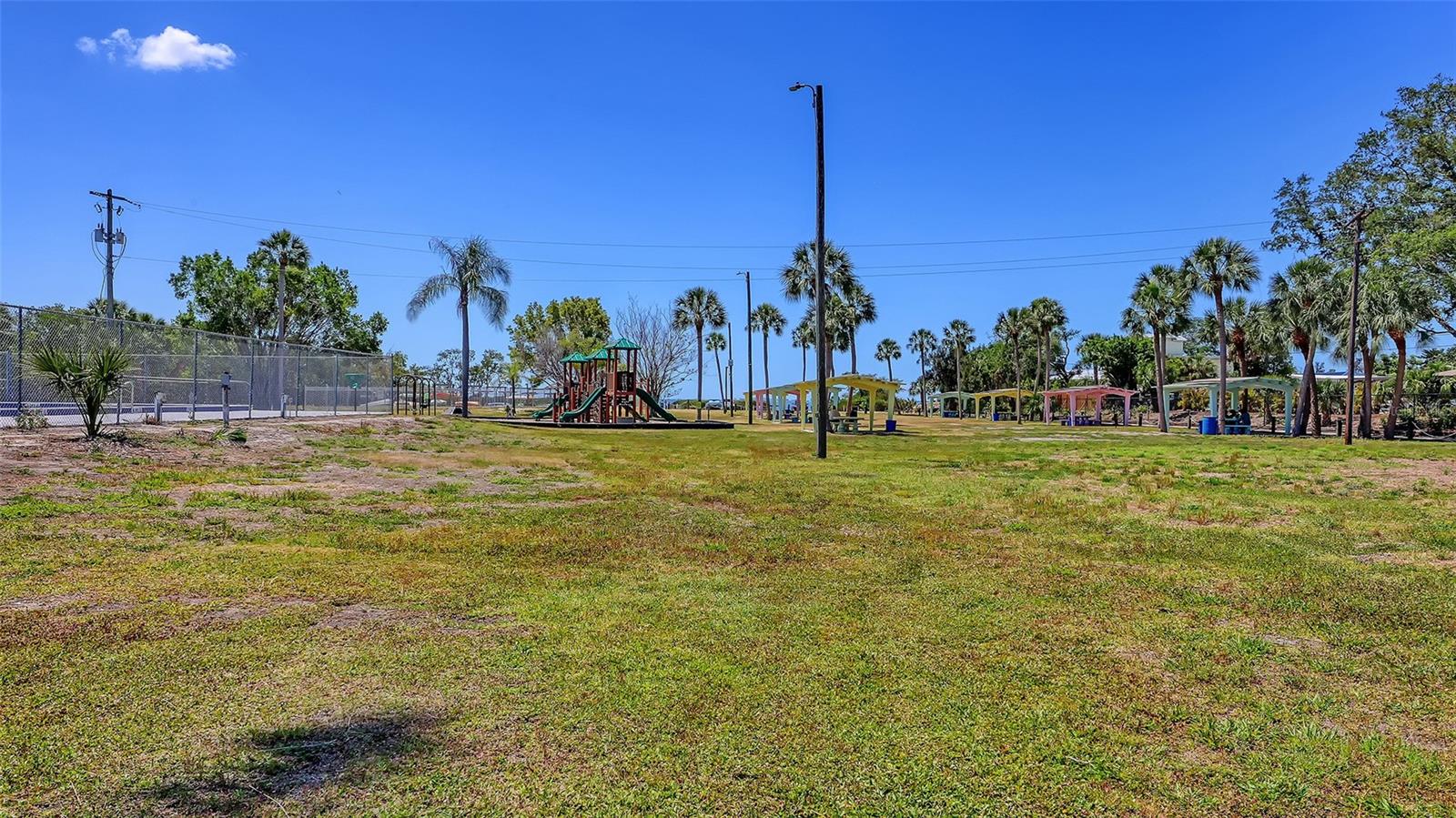 BAYSHORE GARDENS SEC 12 - Residential