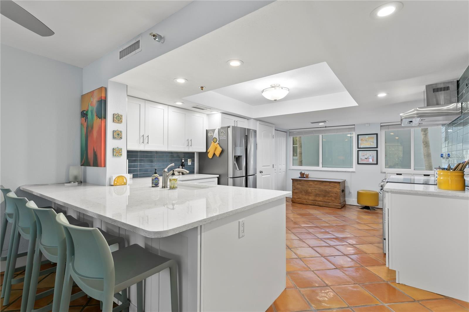 201 W LAUREL STREET 212