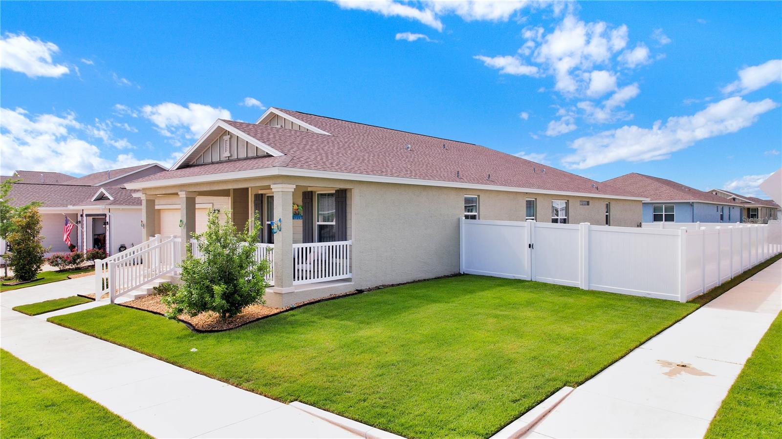 CALESA TOWNSHIP ROAN HILLS PH - Residential
