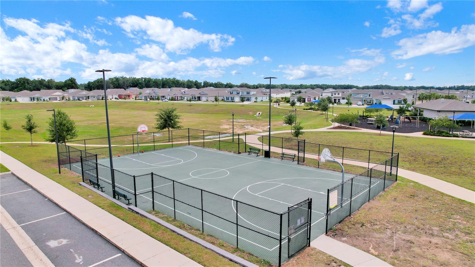 CALESA TOWNSHIP ROAN HILLS PH - Residential