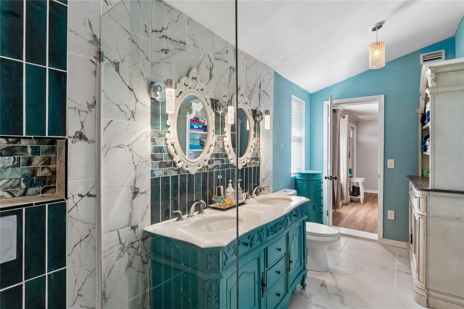 SPRING HILL - Residential