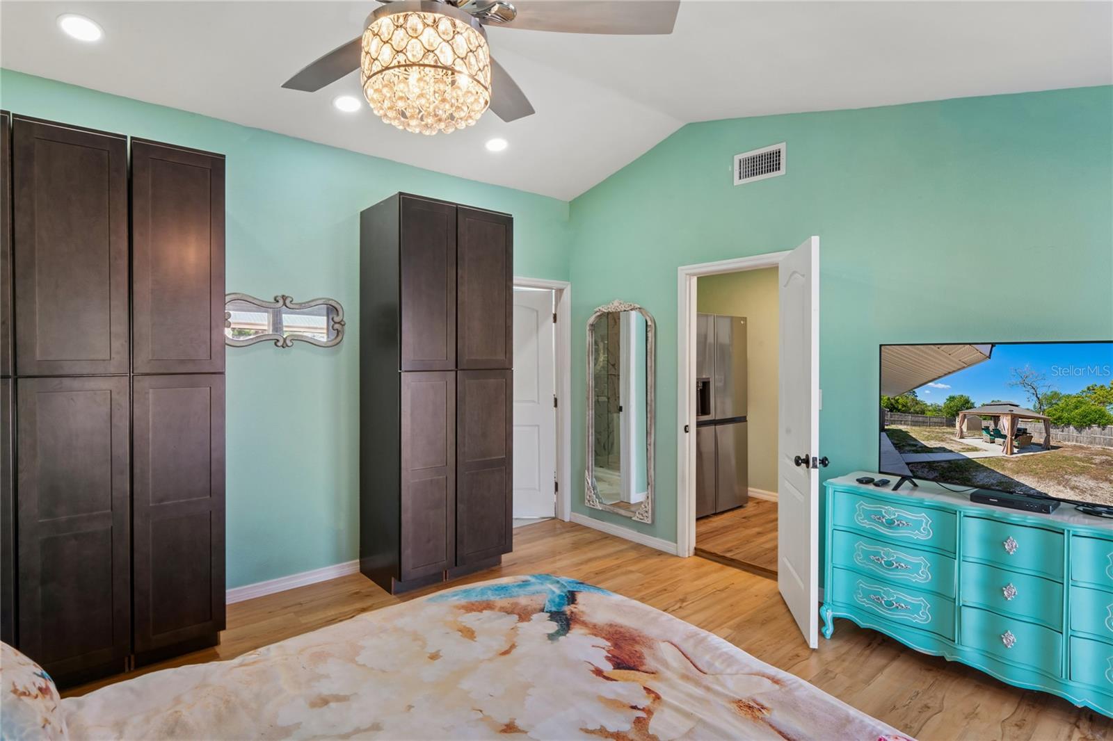 SPRING HILL - Residential