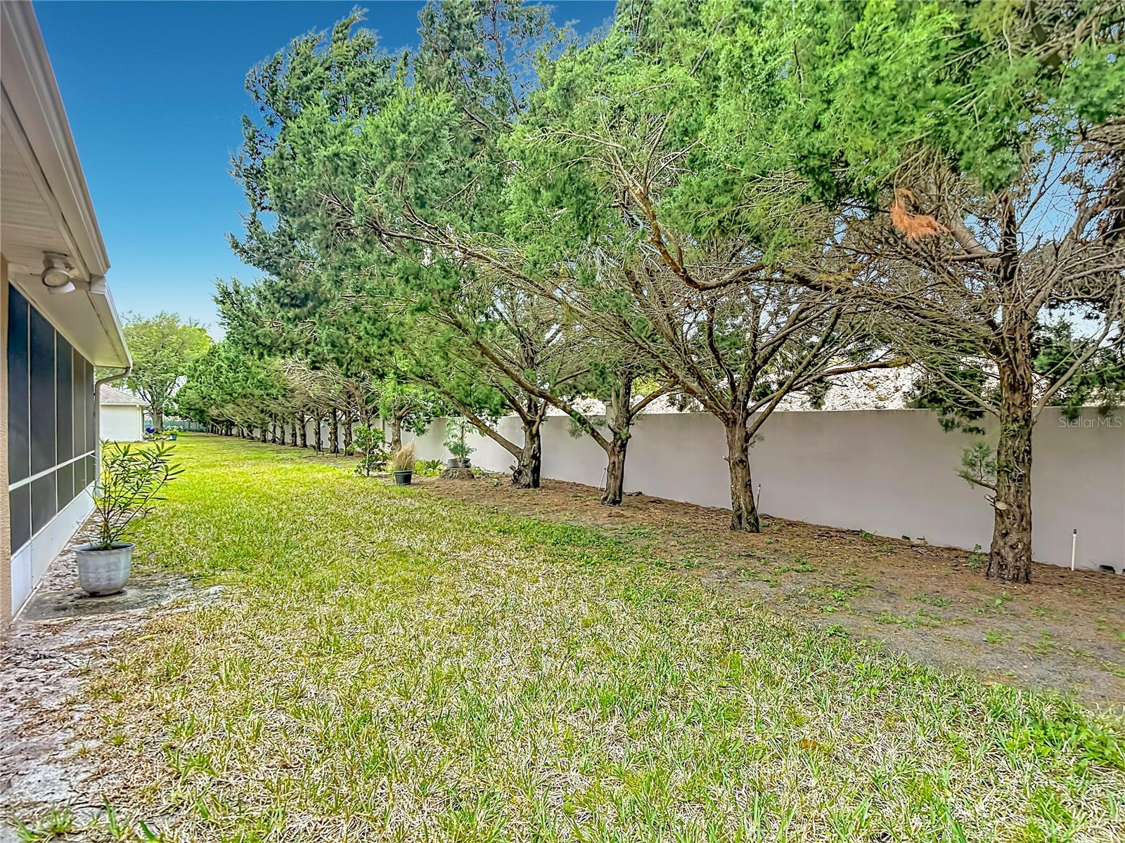 BEACON WOODS EAST - Residential