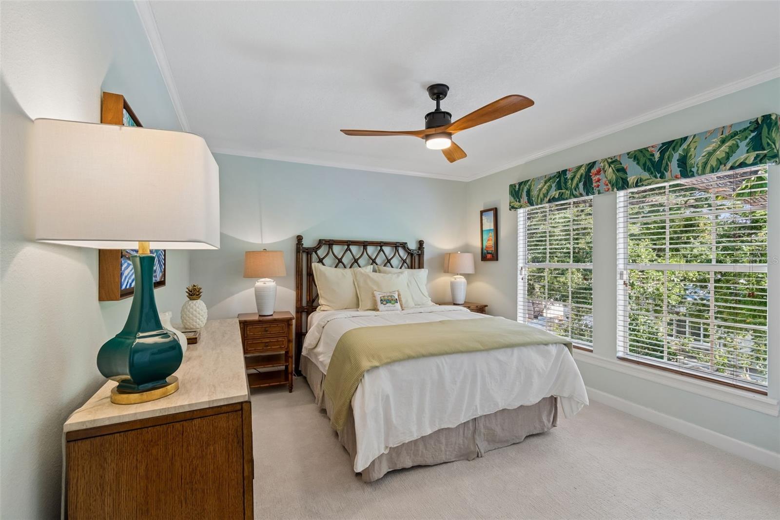 BAYSHORE COURT - Residential