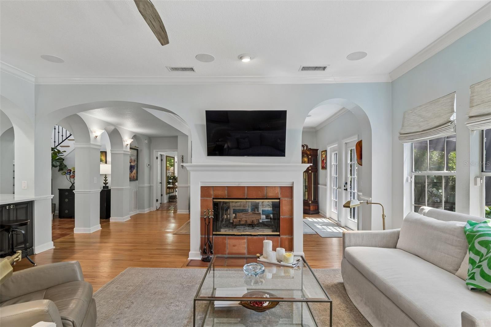 BAYSHORE COURT - Residential