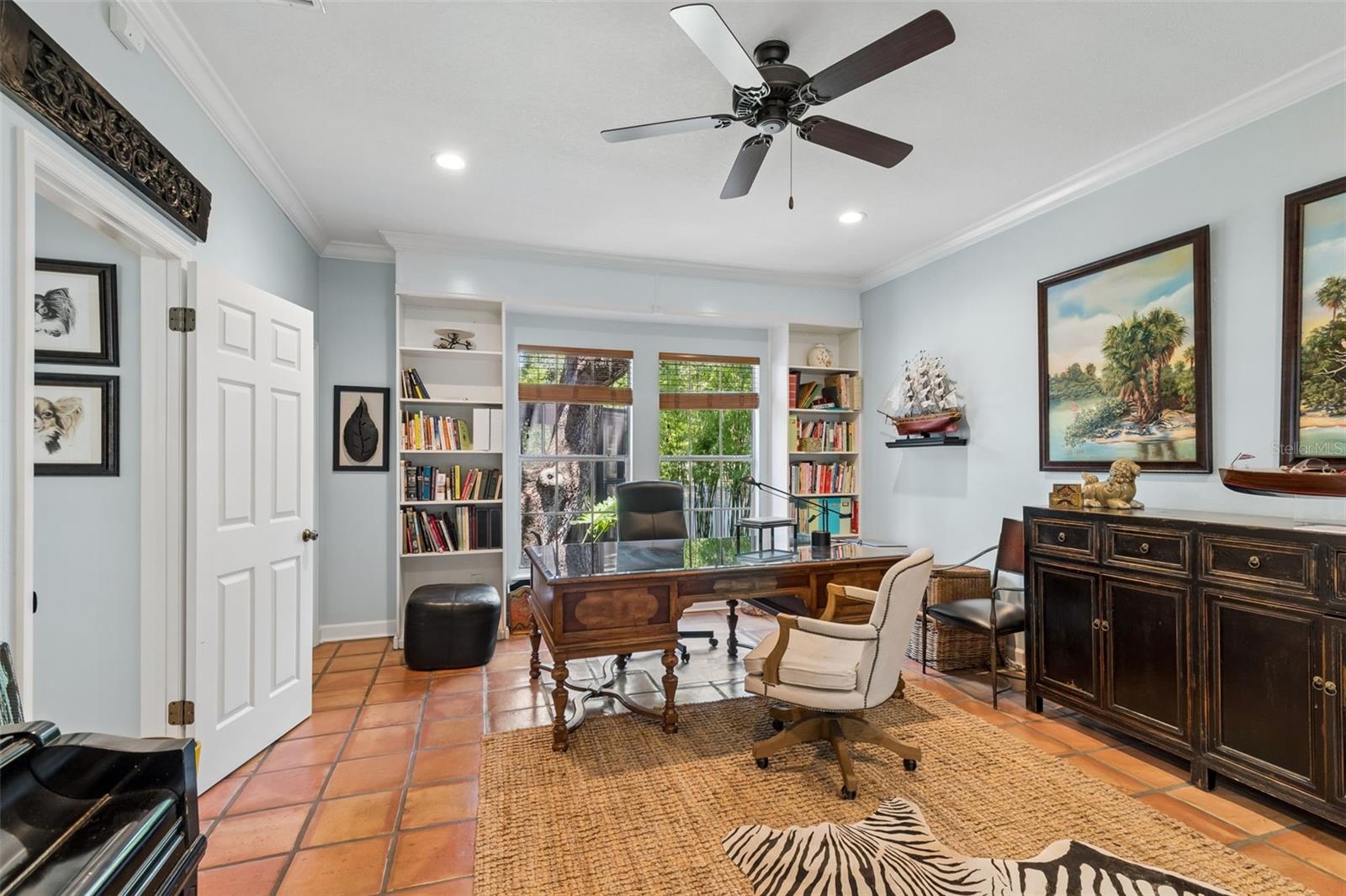 BAYSHORE COURT - Residential
