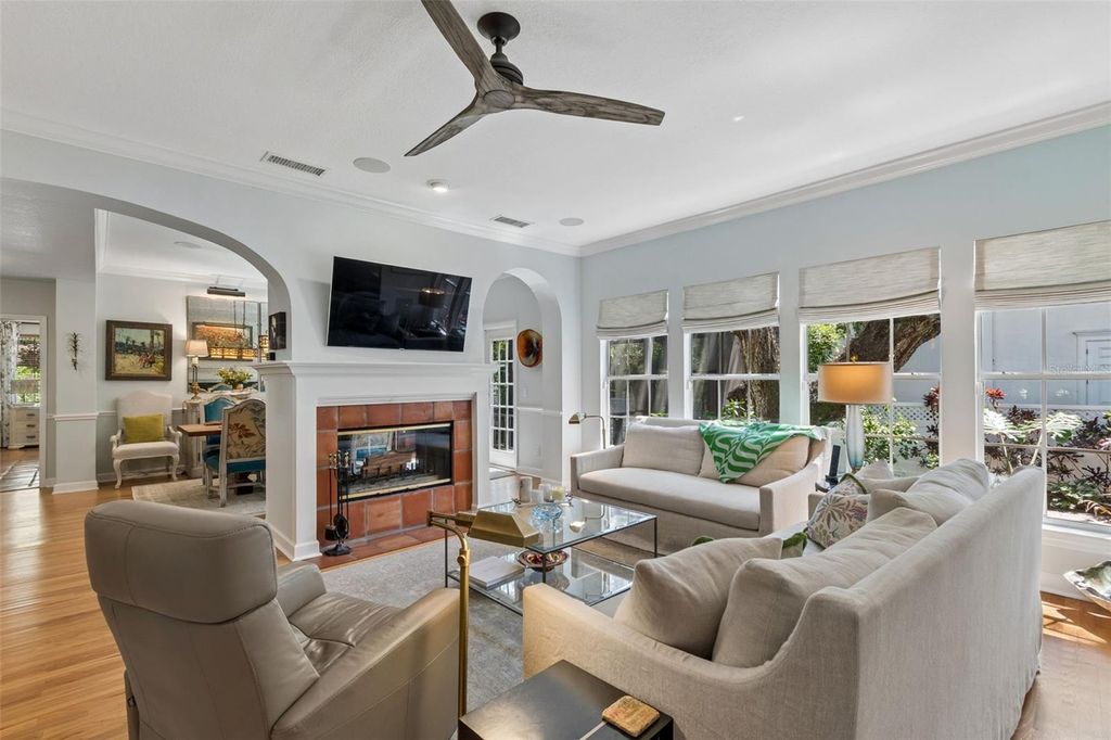 Photo of 2941 W Bayshore Court, Tampa, FL 33611 (MLS # TB8507209)