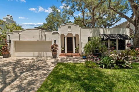 2941 W BAYSHORE COURT TAMPA FL 33611