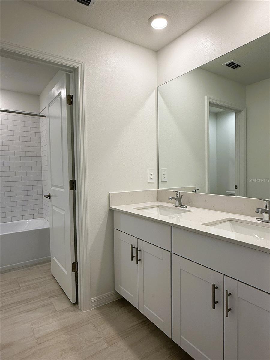 ANGELINE - Residential Lease