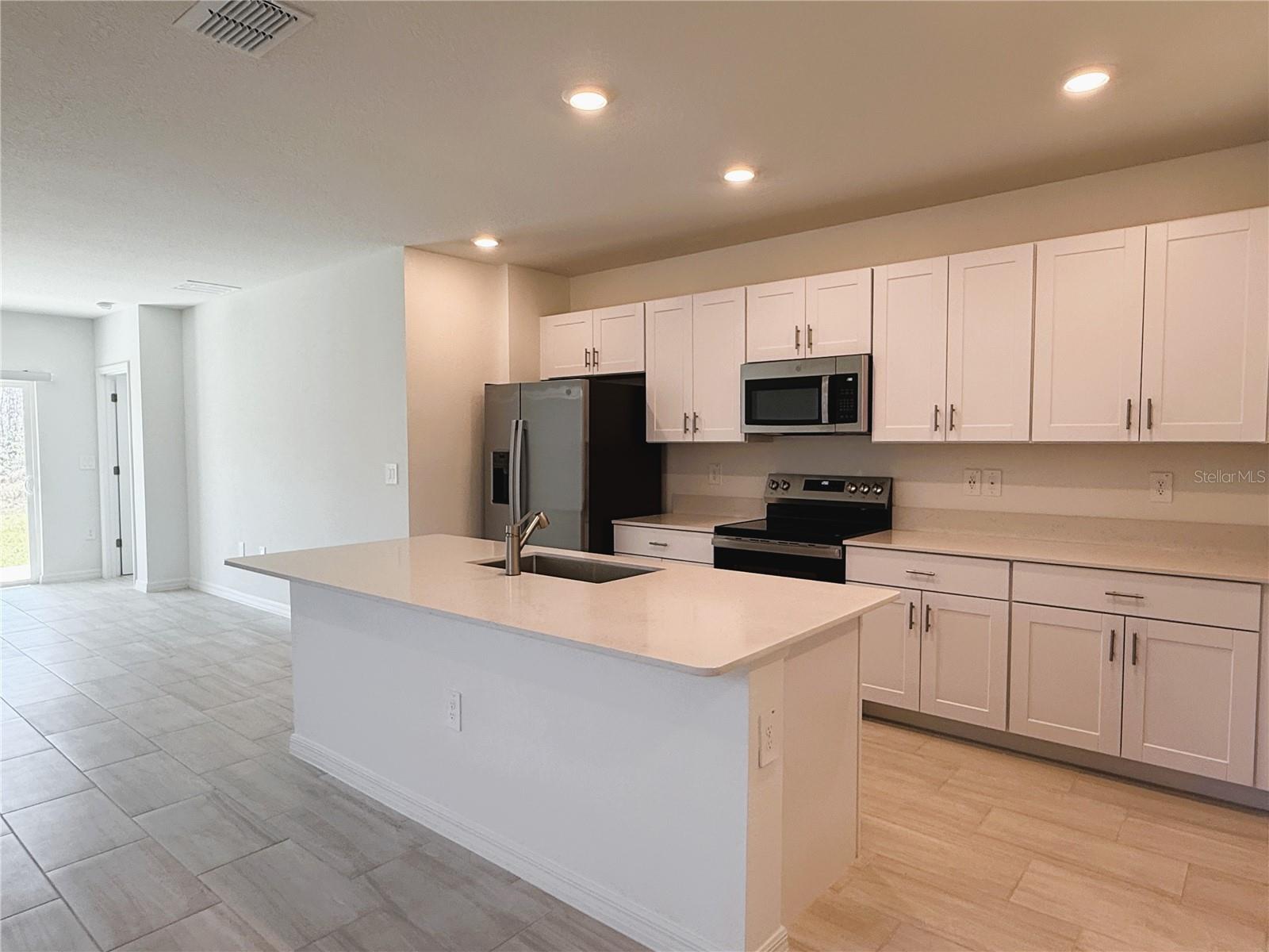 ANGELINE - Residential Lease