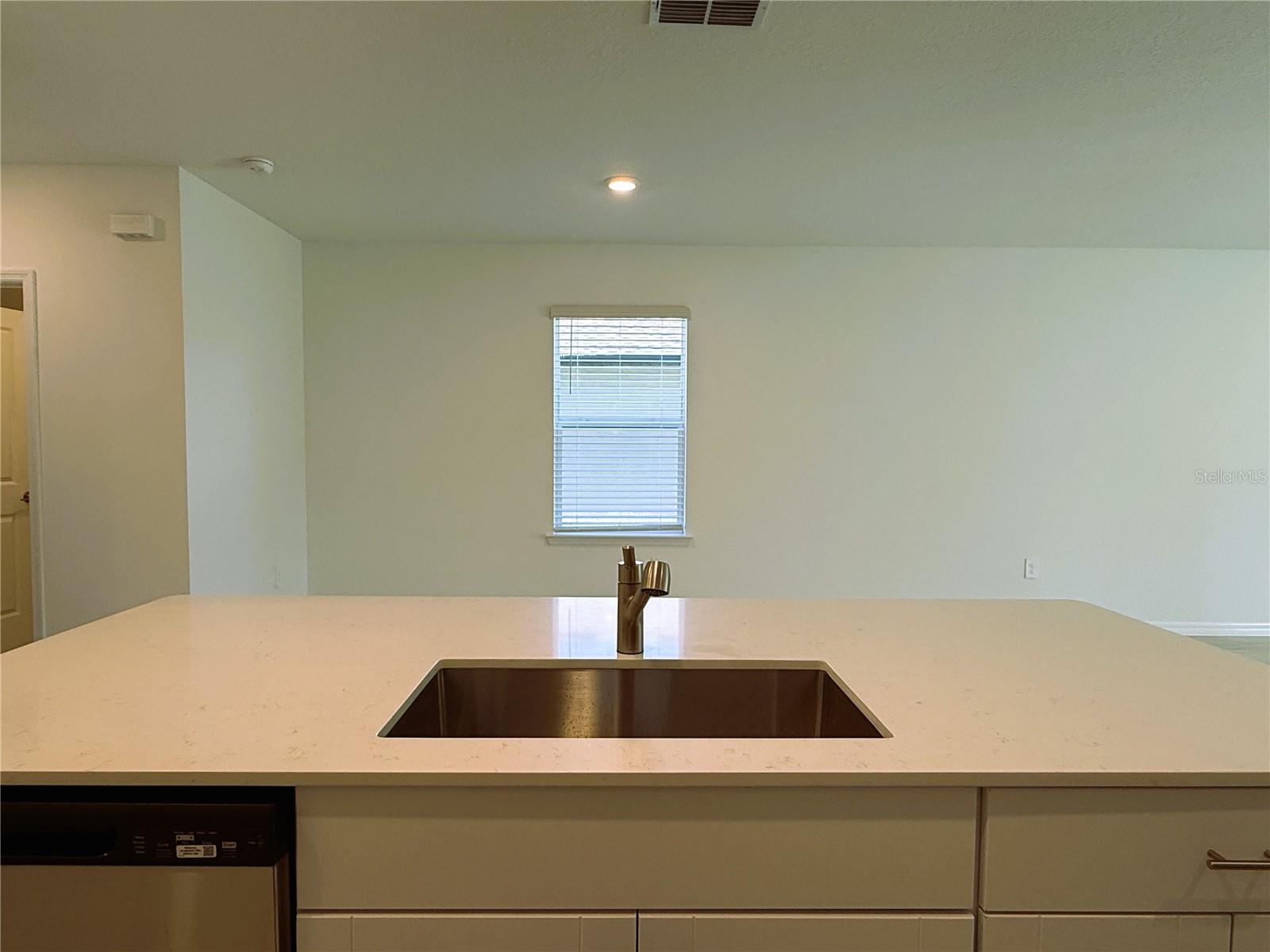 ANGELINE - Residential Lease