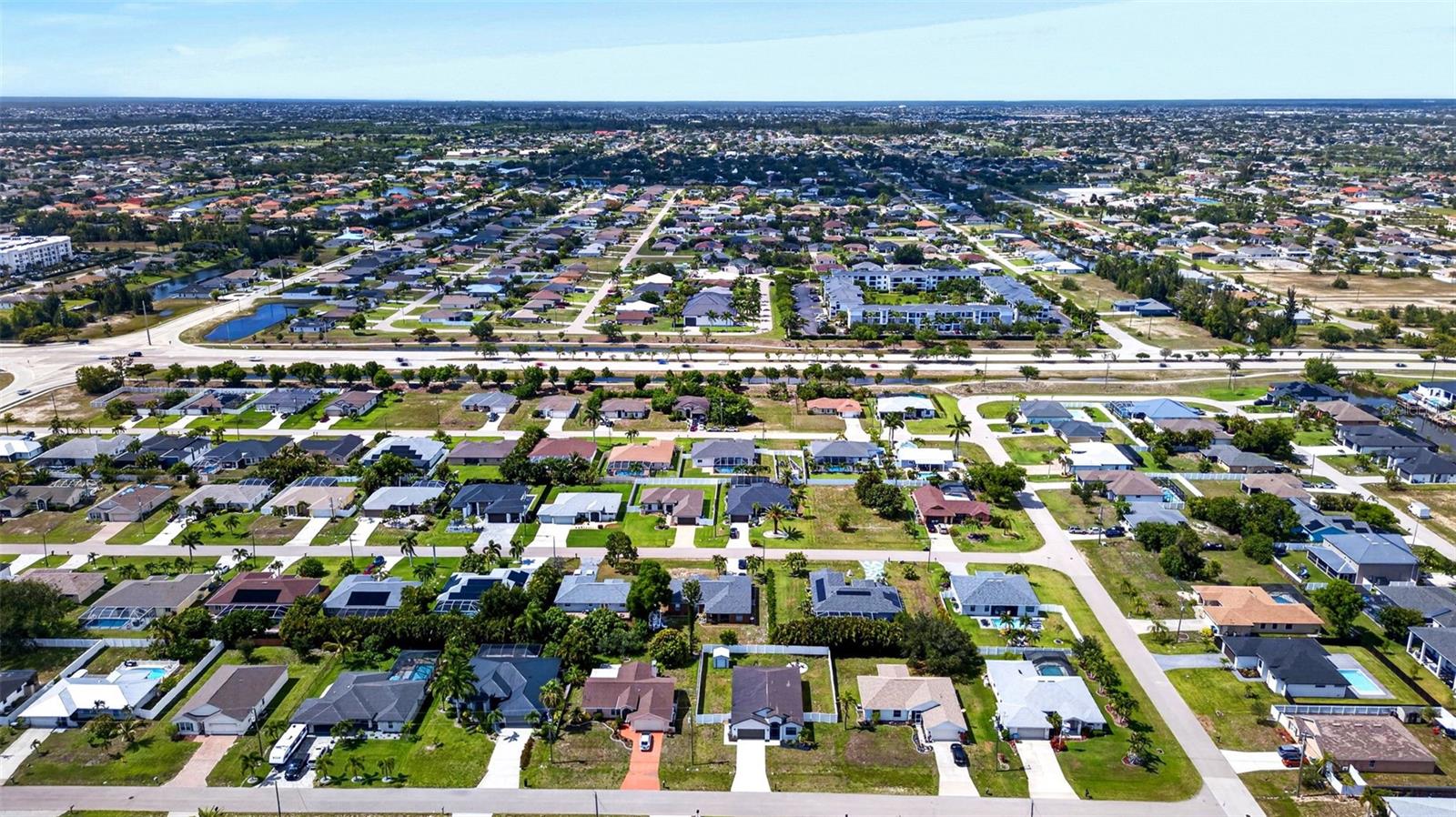 CAPE CORAL - Residential