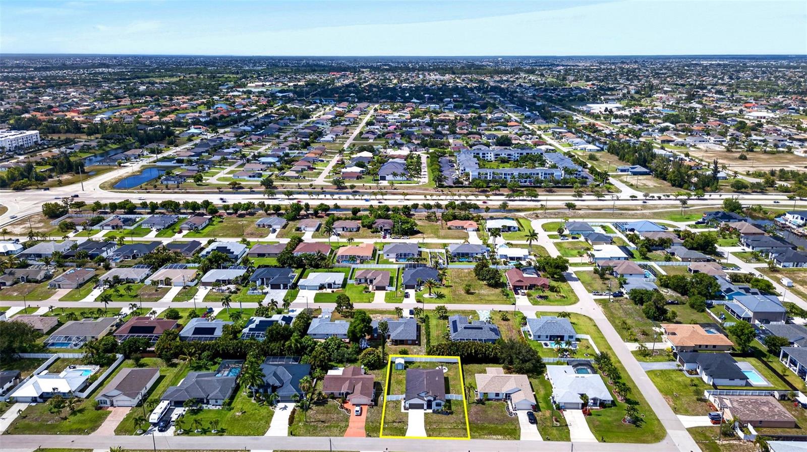 CAPE CORAL - Residential