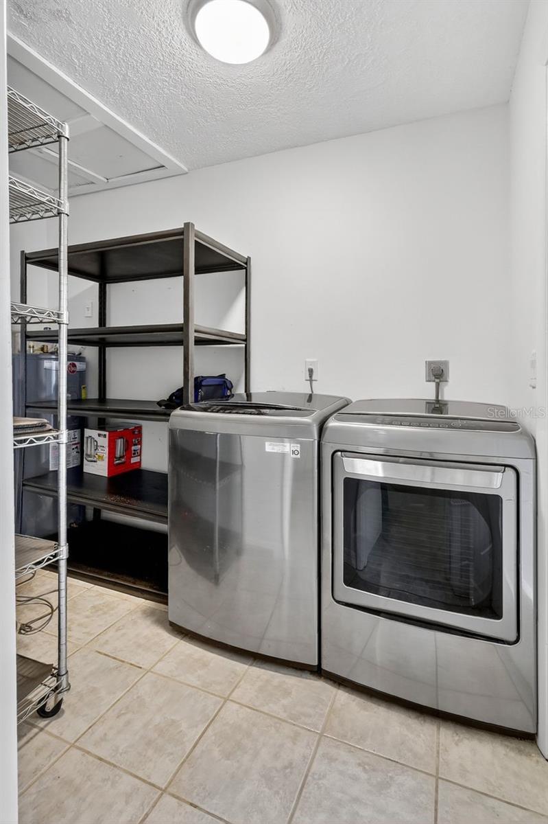 SOUTHPOINTE SHORES - Residential