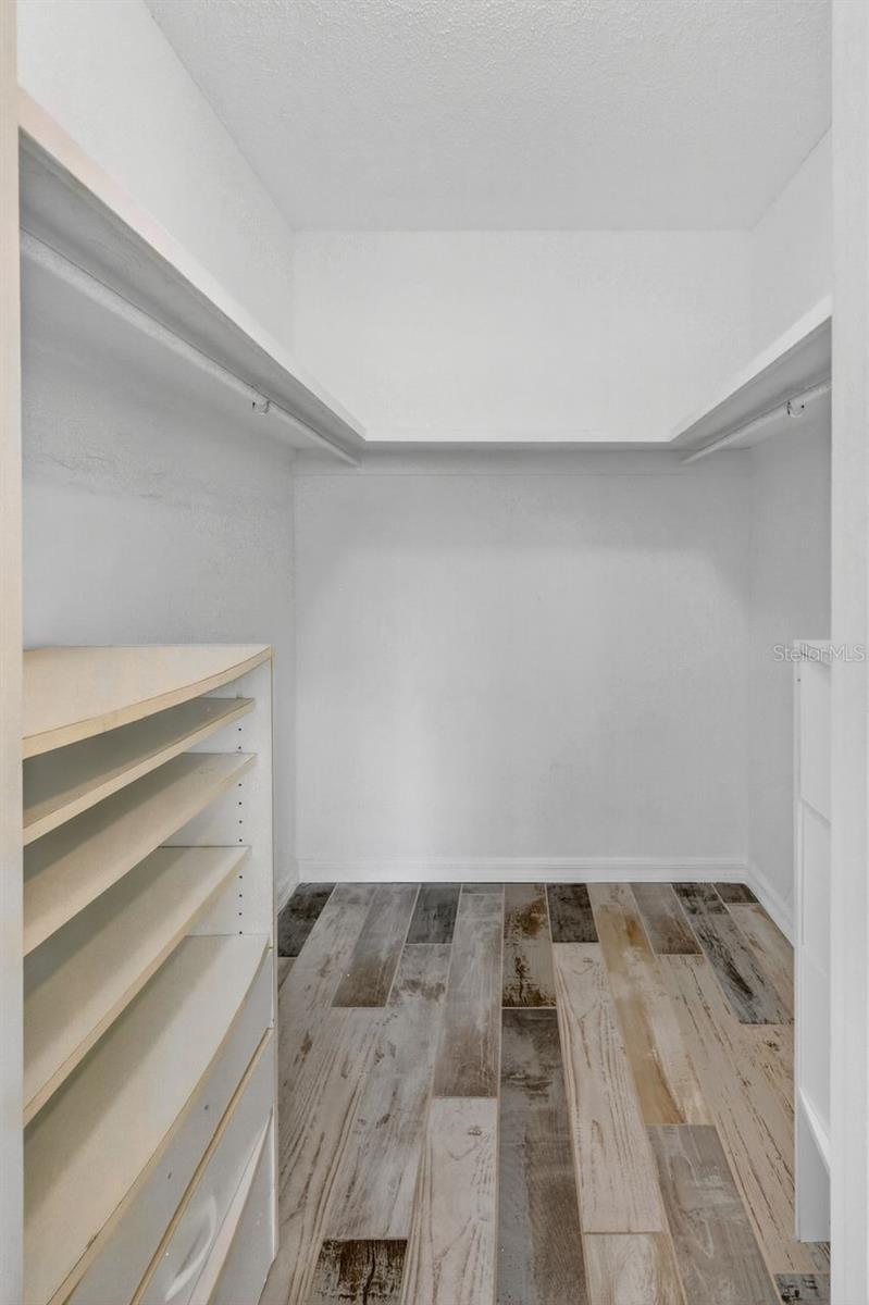 SOUTHPOINTE SHORES - Residential