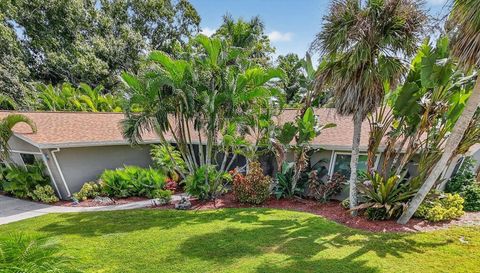 Photo of 1884 Southpointe Drive, Sarasota, FL 34231 (MLS # A4689980)
