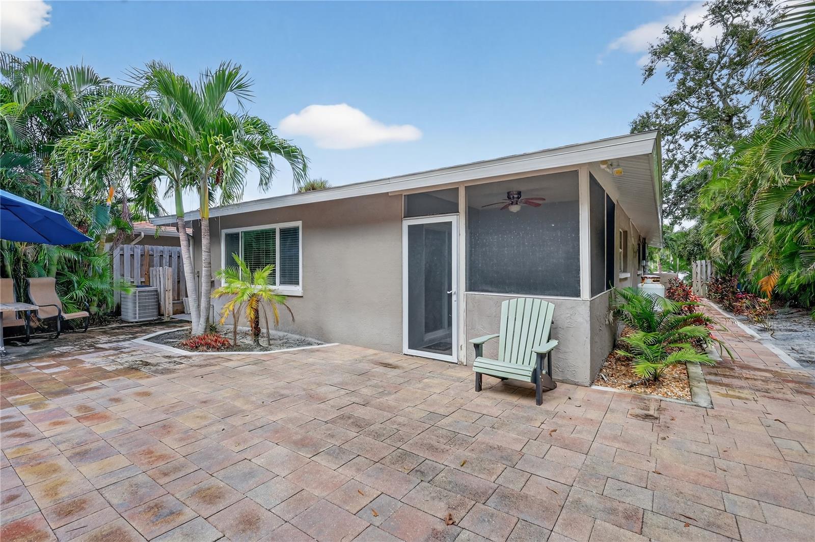 SOUTHPOINTE SHORES - Residential