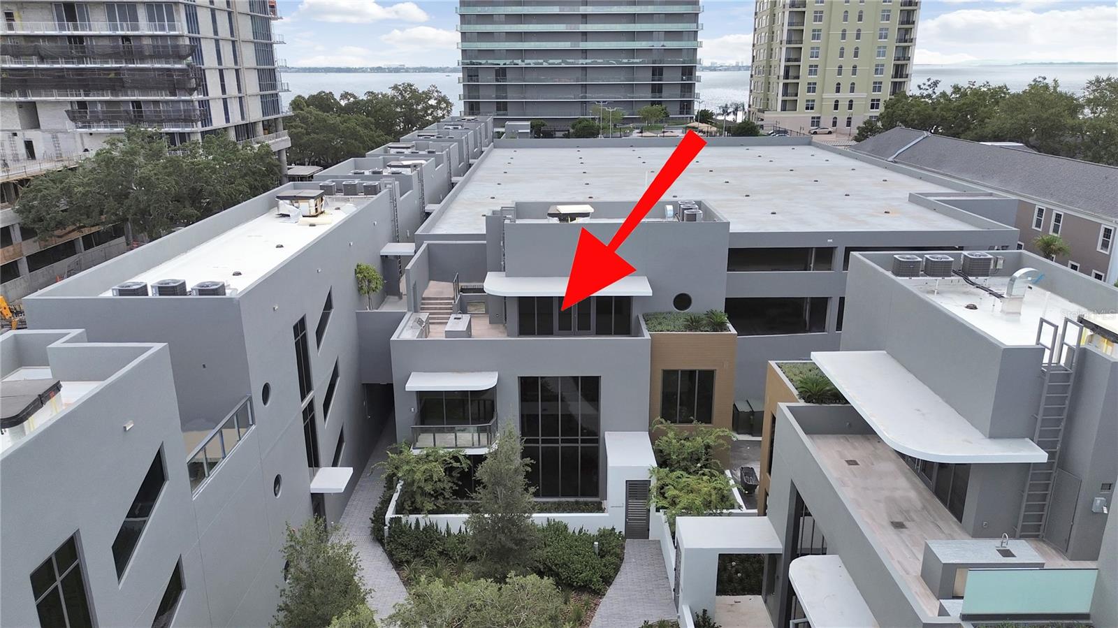 RITZ-CARLTON RESIDENCES - Residential