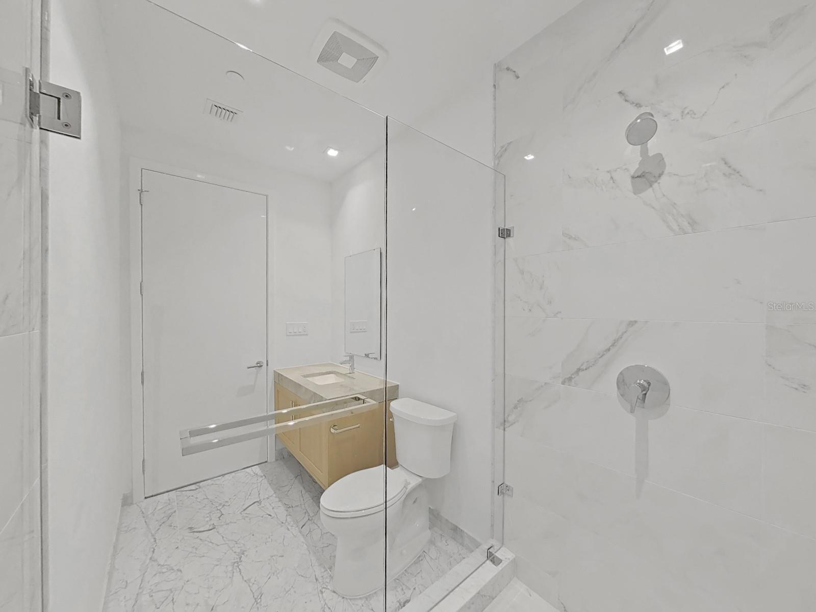 RITZ-CARLTON RESIDENCES - Residential