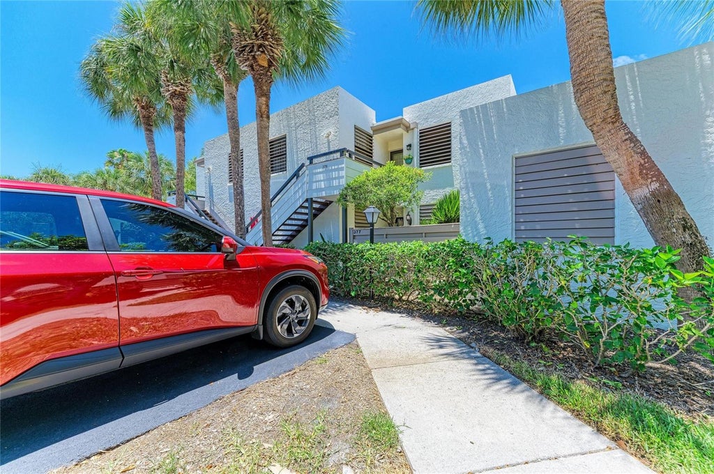 Photo of 376 Springdale Drive, Bradenton, FL 34210 (MLS # A4697714)