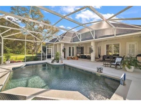 A home in LADY LAKE