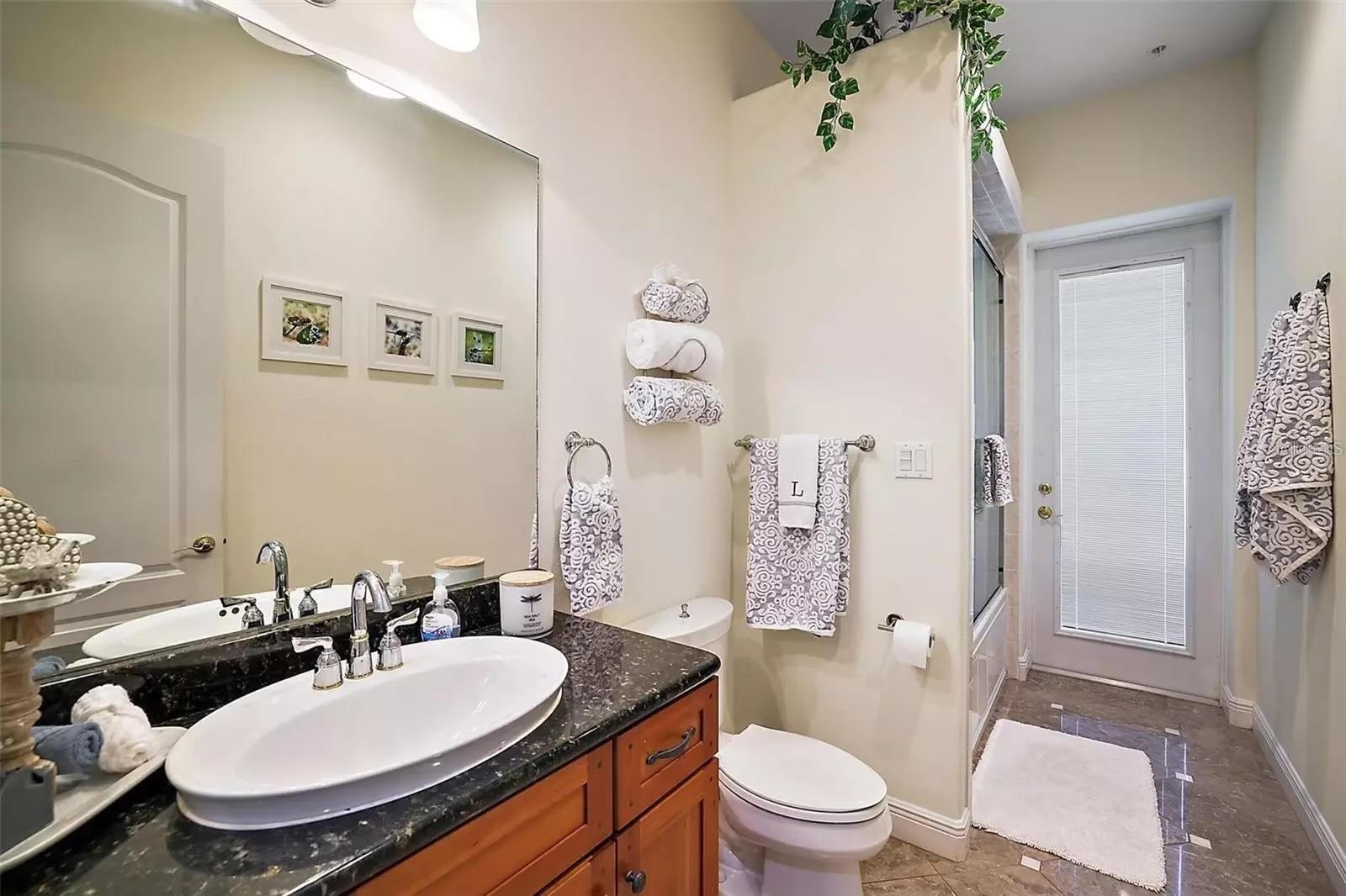 Photo 11 of 18 of 3820 OAK POINTE DRIVE house