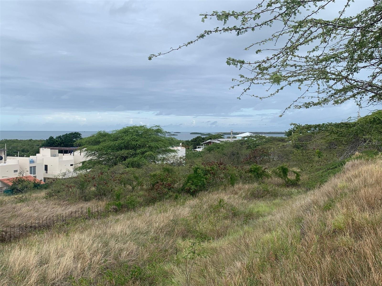 304 AVE LA PARGUERA