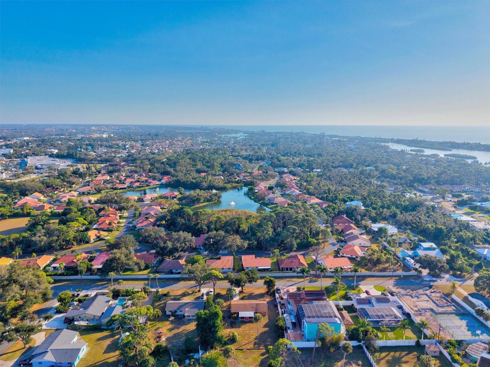 LAUREL VILLA - Residential