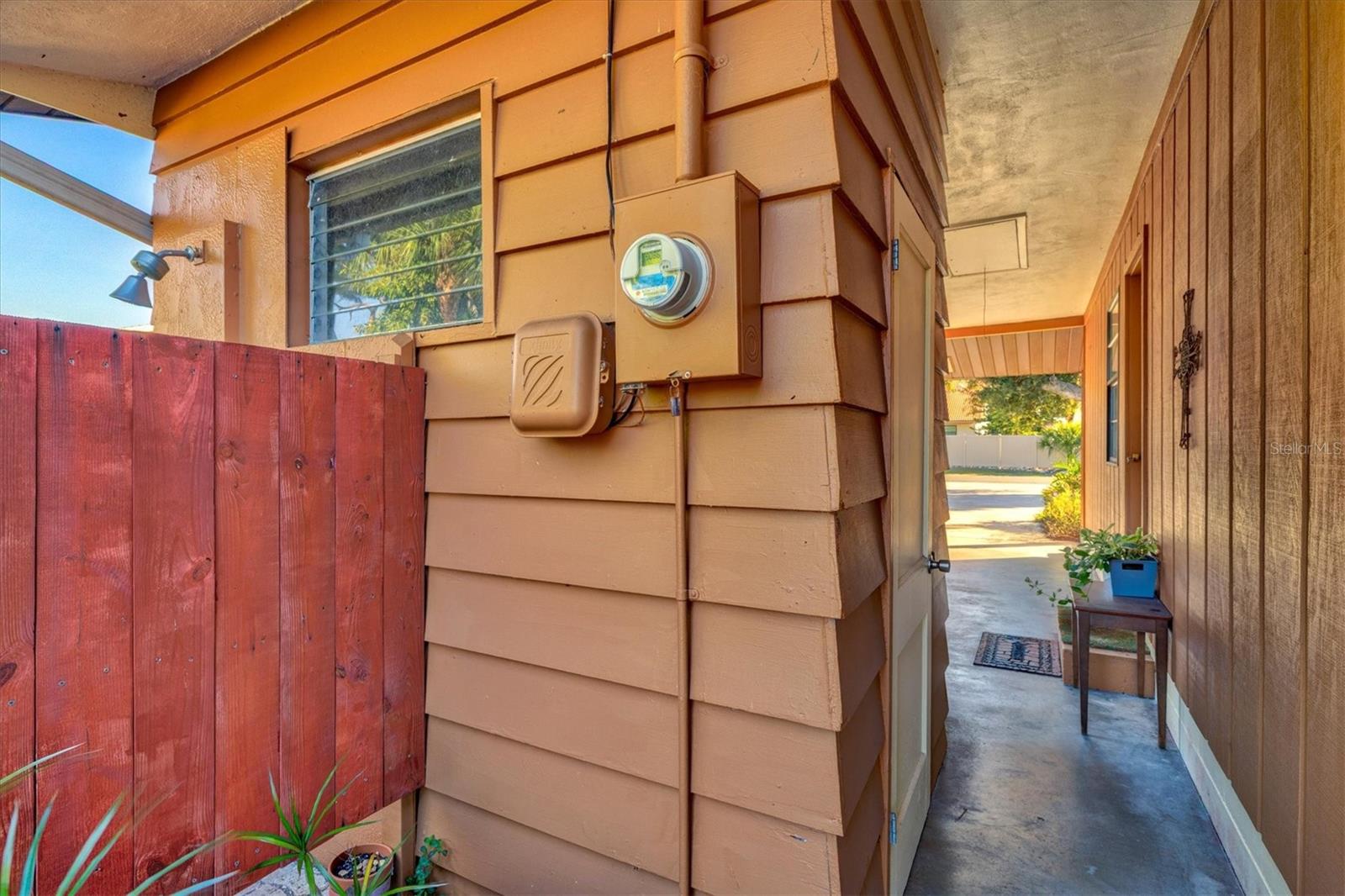 LAUREL VILLA - Residential