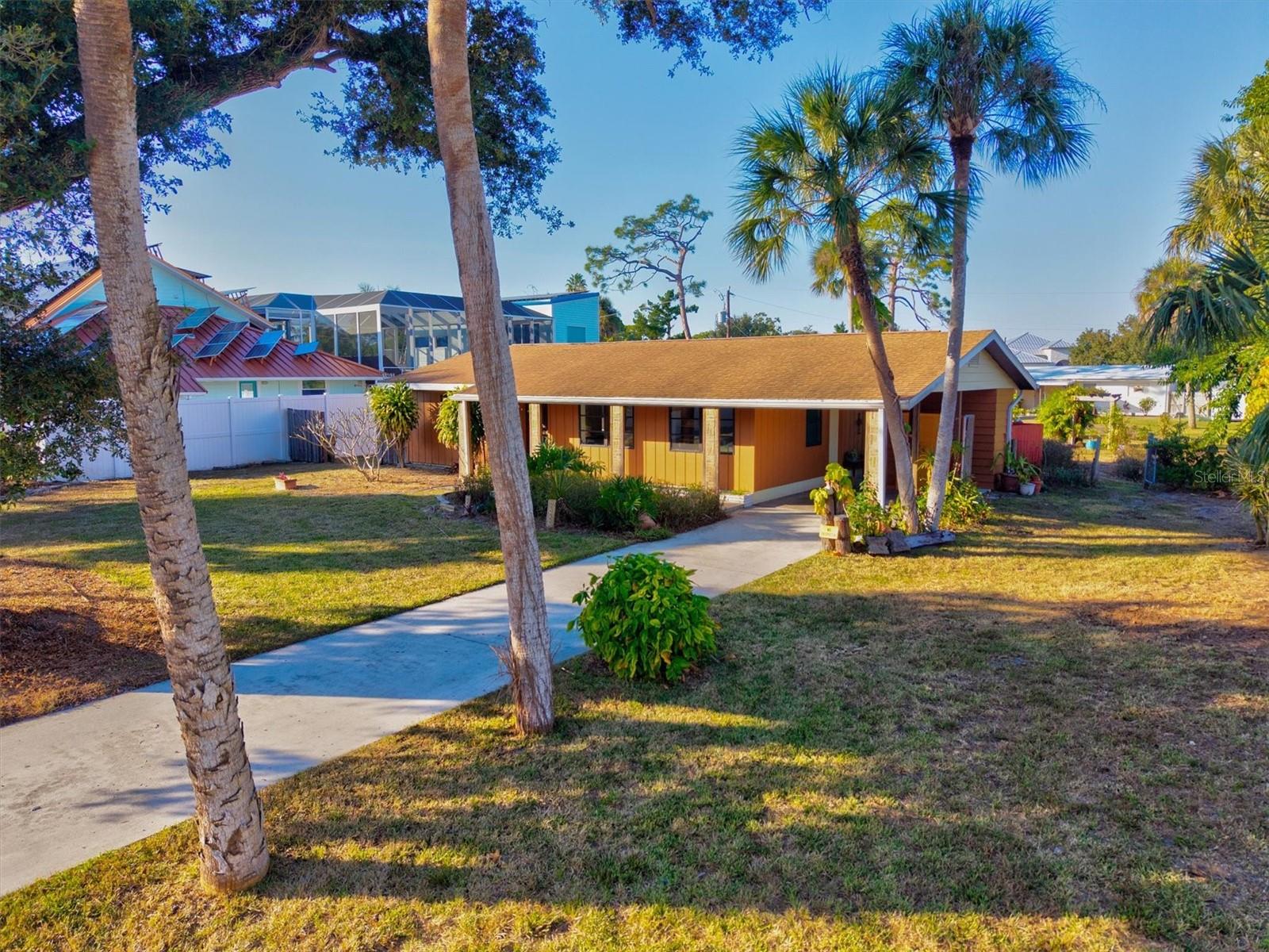 LAUREL VILLA - Residential